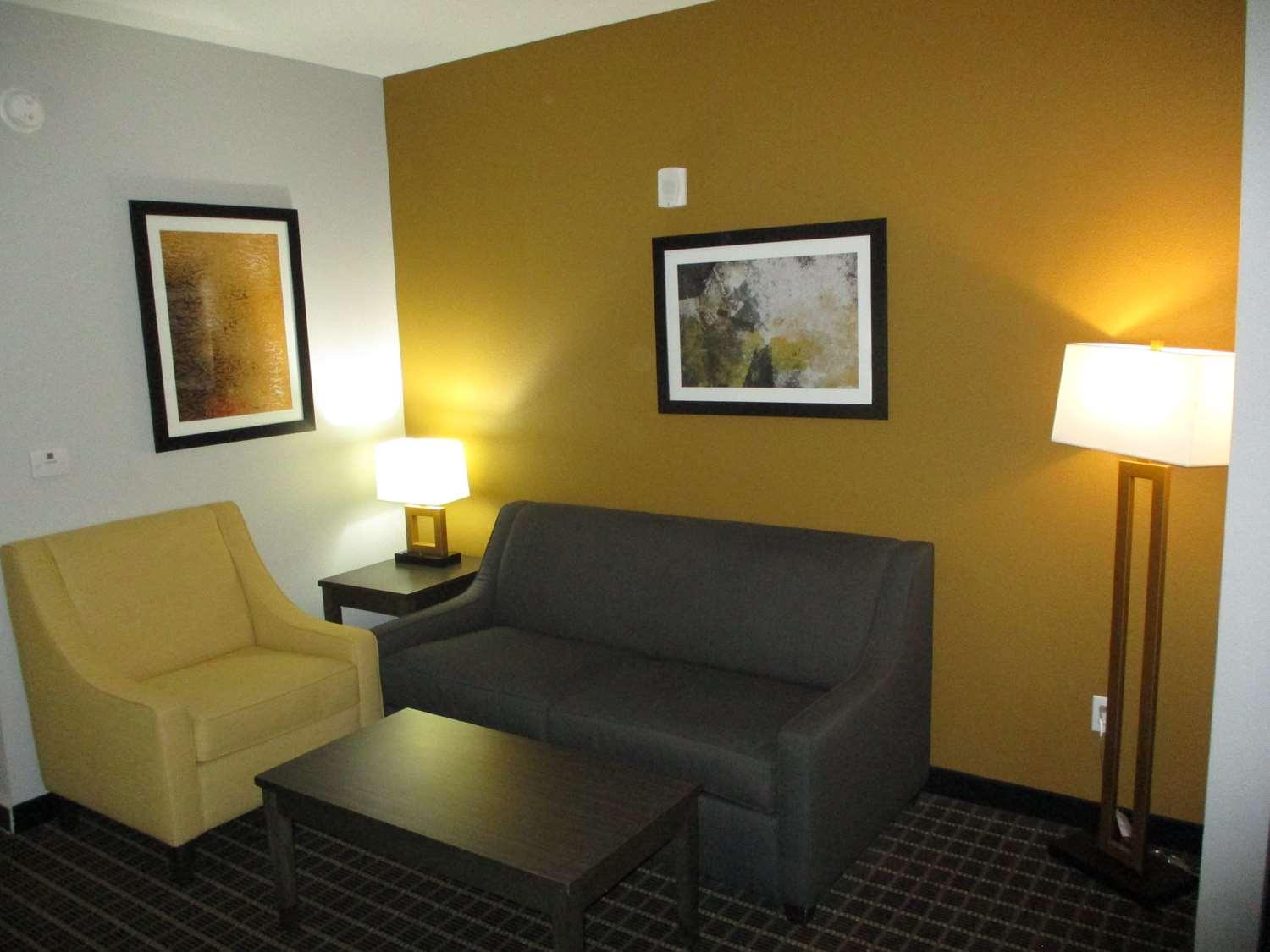Best Western Plus Regency Park Walker Exterior photo