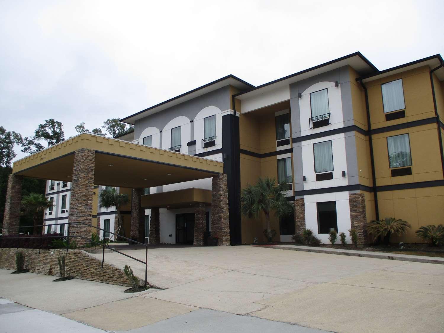 Best Western Plus Regency Park Walker Exterior photo
