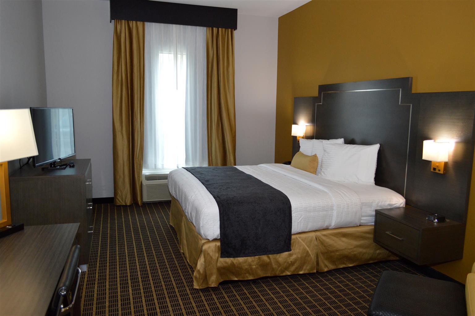 Best Western Plus Regency Park Walker Exterior photo
